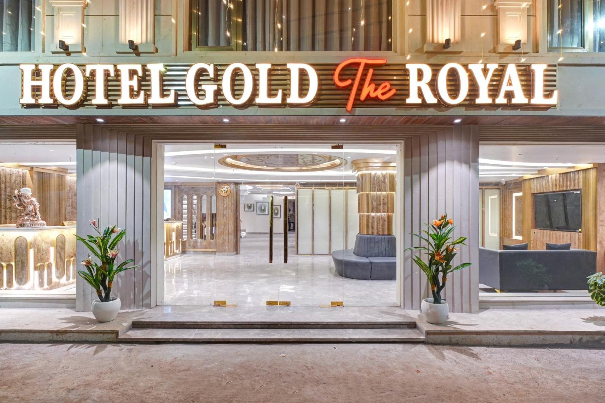 Newly Built Gold The Royal With Rooftop Restaurant - 2Mins Walk From New Delhi Rail Station & 5Mins From Connaught Place Экстерьер фото